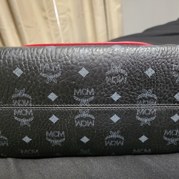 Mcm - Picture 5 of 5